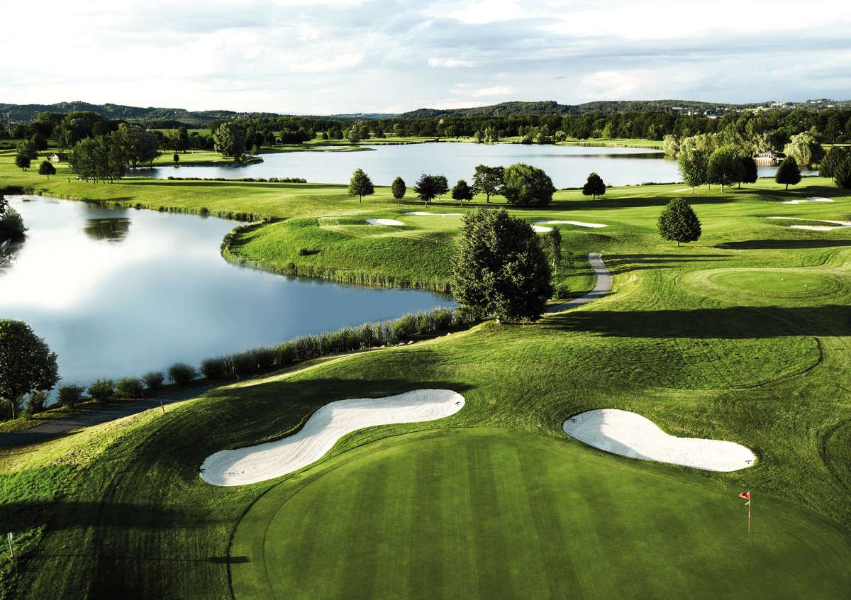 8bd90f7a-6be0-4dd2-8675-06ff6d61d70c